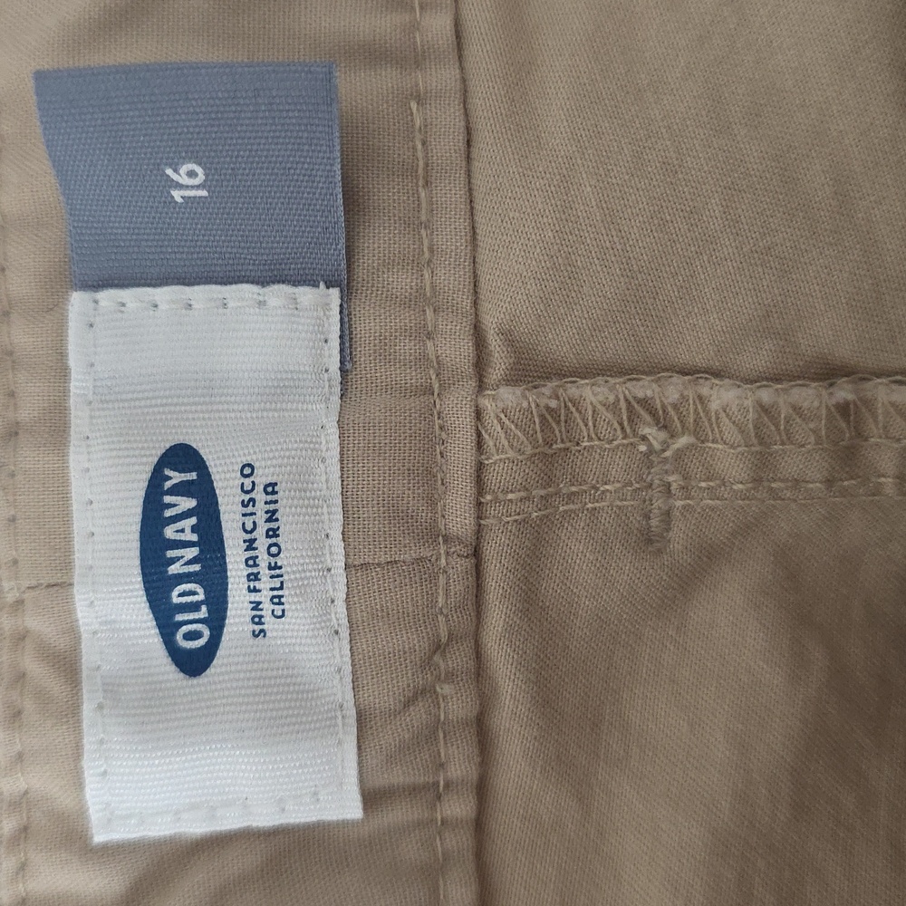 Old Navy Womens Khaki Shorts Size 16 - Picture 4 of 4